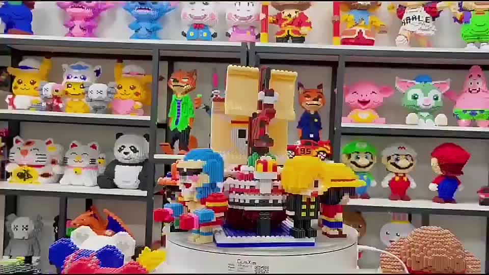 Bricks Balok Susun MODEL LOTSO STRAWBERRY BEAR Style Cartoon Toys Model Gift Nano Block Puzzle Toy Brick Edukatif
