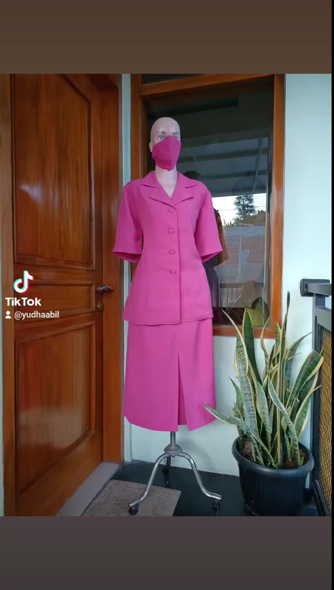 psh bhayangkari ada sleting didada