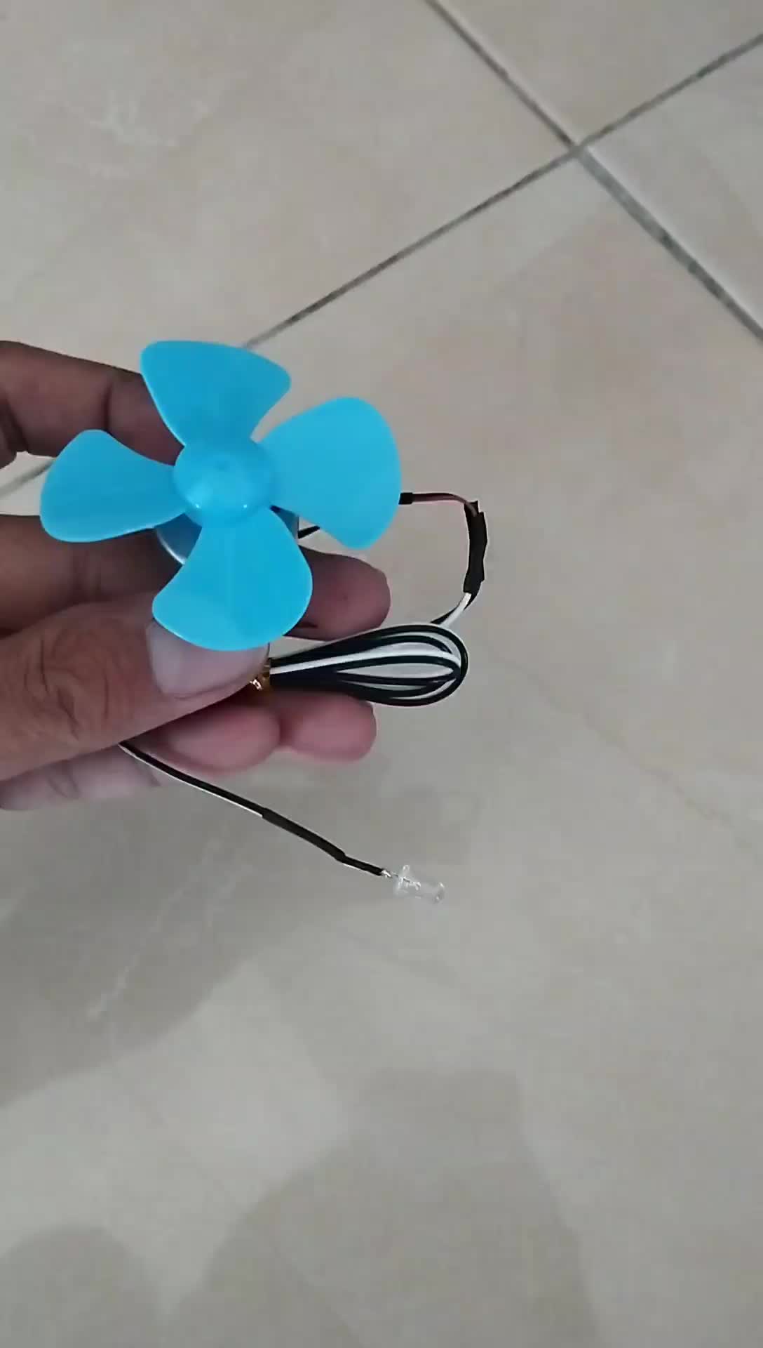 generator turbin angin mini dan lampu layangan fullset (dinamo pilihan)