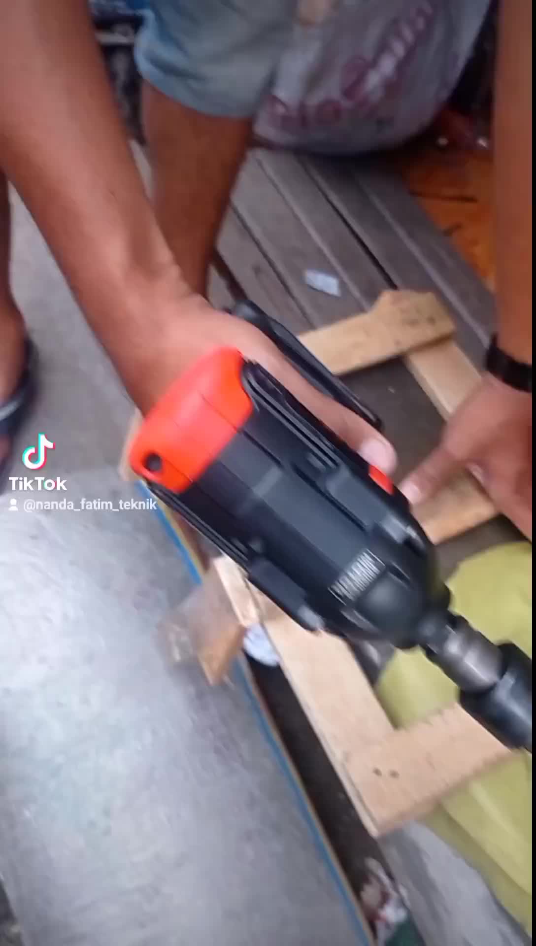 Kepala bor chuck bor hower bor 10mm dan 13 mm + sambungan ke impact Wrench