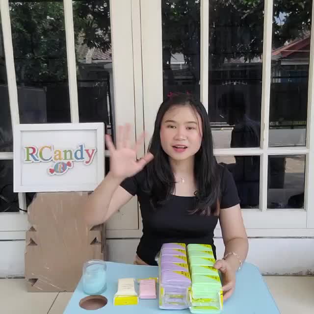 Sponge Stick 12 batang / Compressed Facial Sponge / Spon Kentang Chivey Beauty Grade AAA