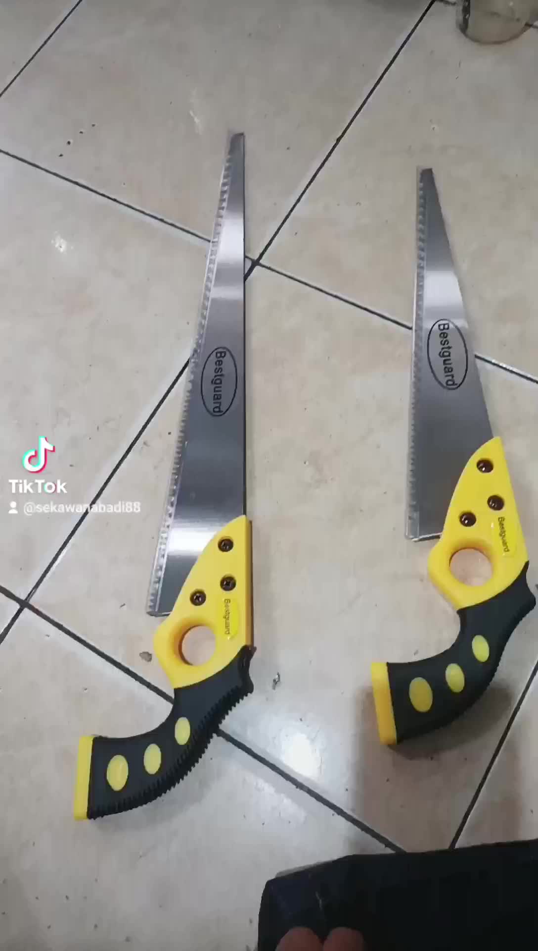 Gergaji Lancip Serbaguna Gobed Kayu tinggal pakai sudah tajam
