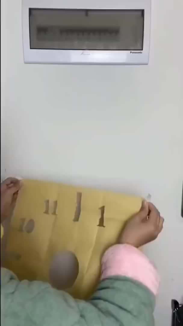 Jam Dinding Tempel Minimalis 50cm DIY Wall Clock Hiasan Unik Pajangan Ruang Tamu Acrylic